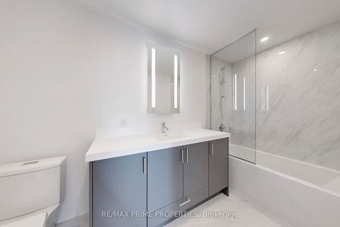 Photo 7 at 2401 - 30 Inn On The Park Drive, Don Mills, Toronto