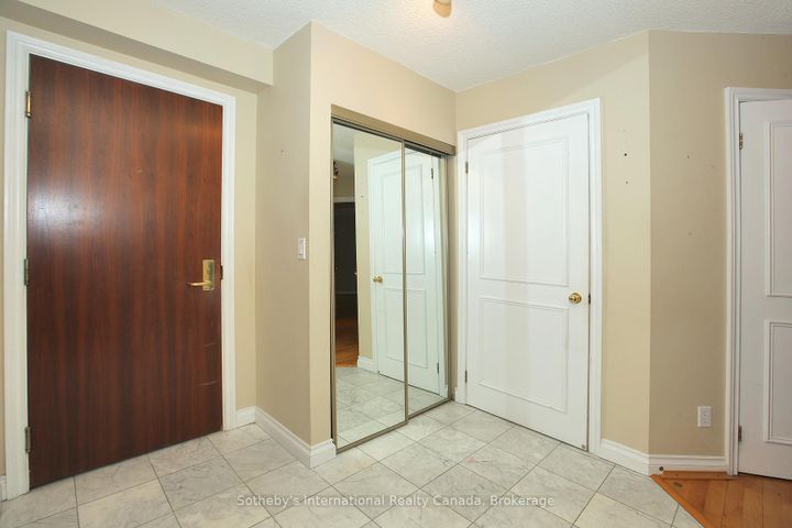 Photo 5 at 2808 - 1 Palace Pier Court, Mimico, Toronto