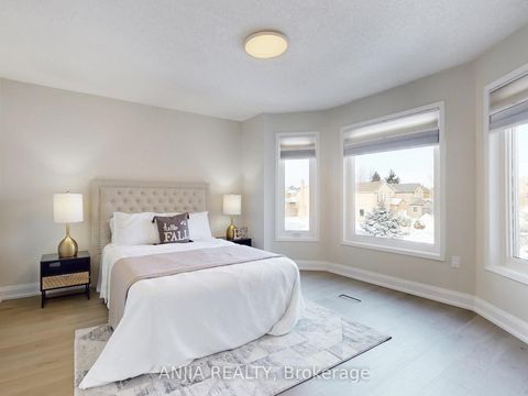 Photo 33 at 43 Leno Mills Avenue, Devonsleigh, Richmond Hill