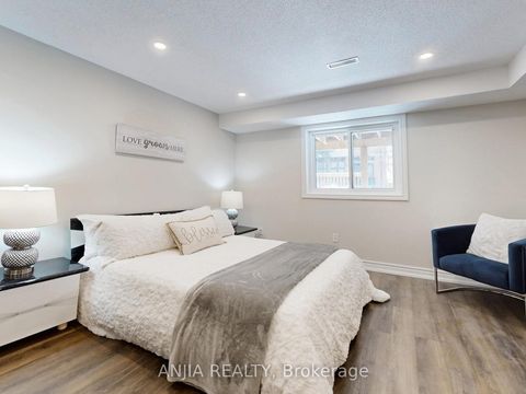 Photo 43 at 43 Leno Mills Avenue, Devonsleigh, Richmond Hill