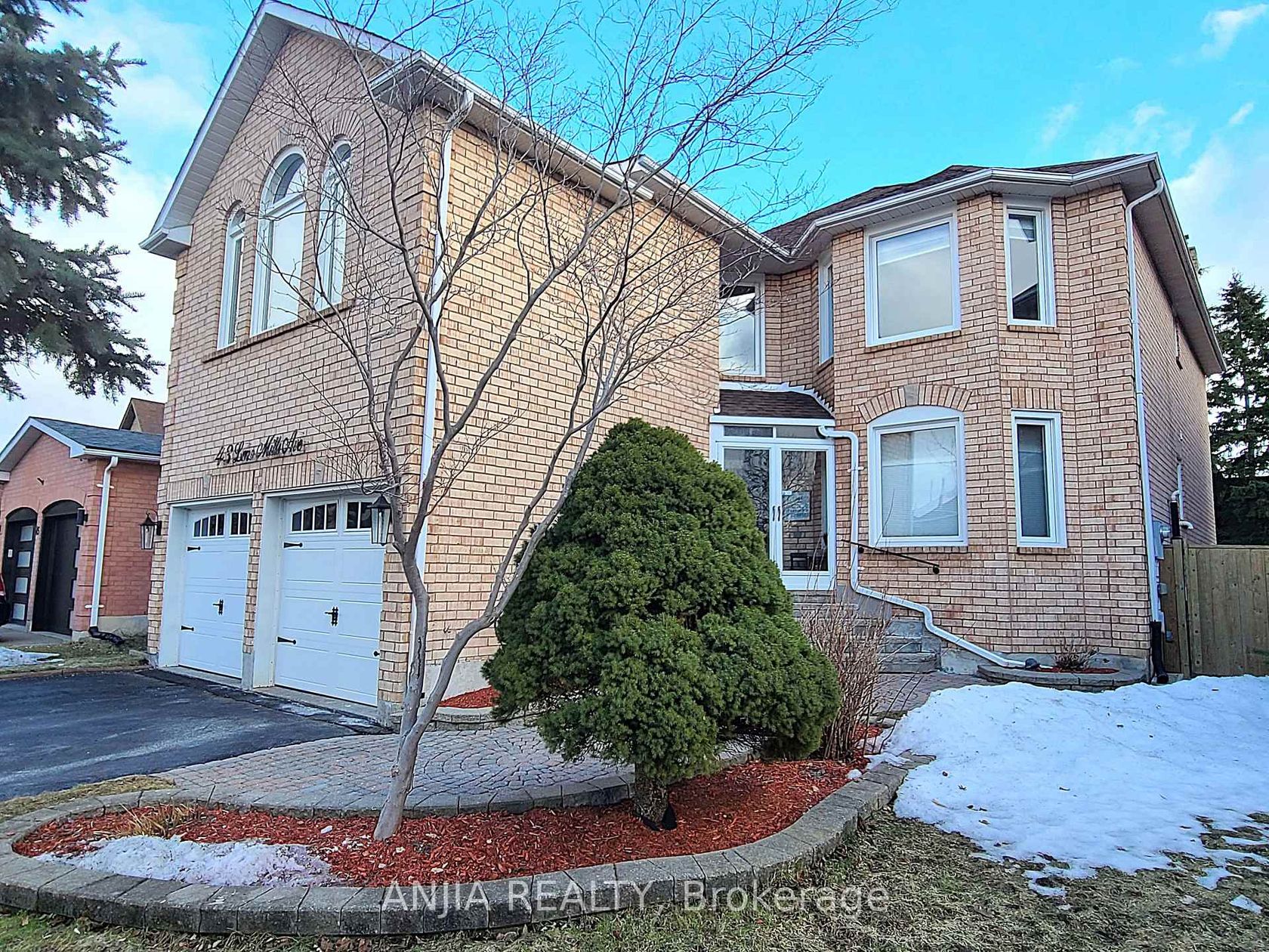 43 Leno Mills Avenue, Devonsleigh, Richmond Hill by Loree Meneguzzi Real Estate 43 Leno Mills Avenue, Devonsleigh, Richmond Hill