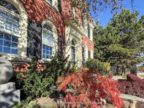 Photo 1 at 68 Regent Street, Mill Pond, Richmond Hill