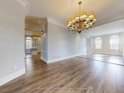 Photo 5 at 68 Regent Street, Mill Pond, Richmond Hill