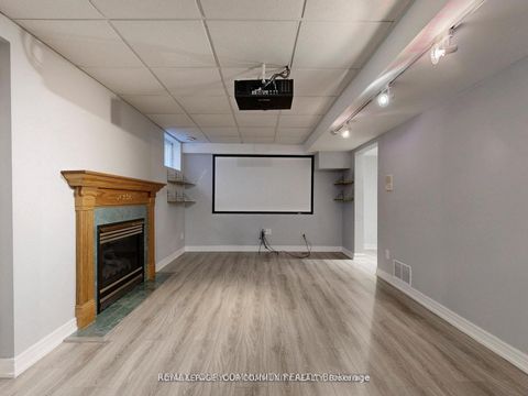 Photo 30 at 68 Regent Street, Mill Pond, Richmond Hill