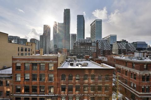 Photo 21 at 606 - 478 King Street W, Waterfront Communities C1, Toronto