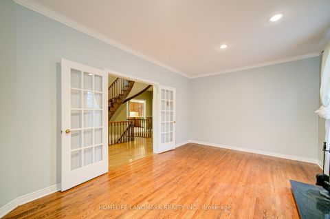 Photo 3 at 111 Theobalds Circle, Mill Pond, Richmond Hill