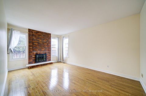 Photo 5 at 111 Theobalds Circle, Mill Pond, Richmond Hill