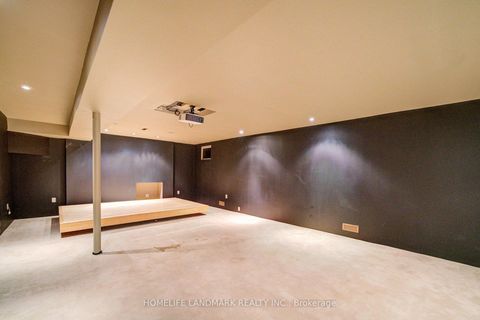 Photo 29 at 111 Theobalds Circle, Mill Pond, Richmond Hill