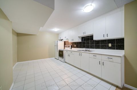 Photo 33 at 111 Theobalds Circle, Mill Pond, Richmond Hill