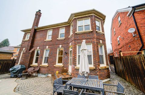 Photo 37 at 111 Theobalds Circle, Mill Pond, Richmond Hill