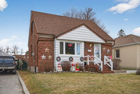 Photo 2 at 36 Ainsdale Road, Maryvale, Toronto