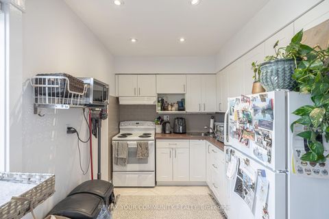 Photo 14 at 154 Day Avenue, Fairbank, Toronto