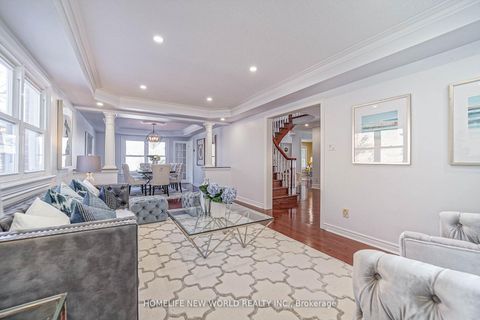 Photo 9 at 15 Marylebone Crescent, Oak Ridges Lake Wilcox, Richmond Hill