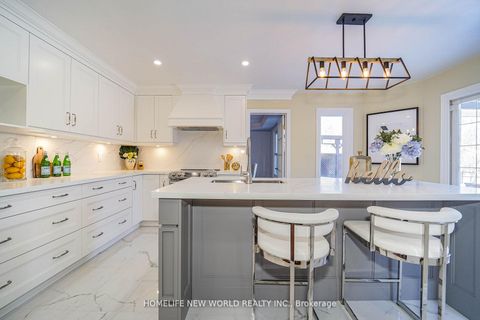 Photo 13 at 15 Marylebone Crescent, Oak Ridges Lake Wilcox, Richmond Hill