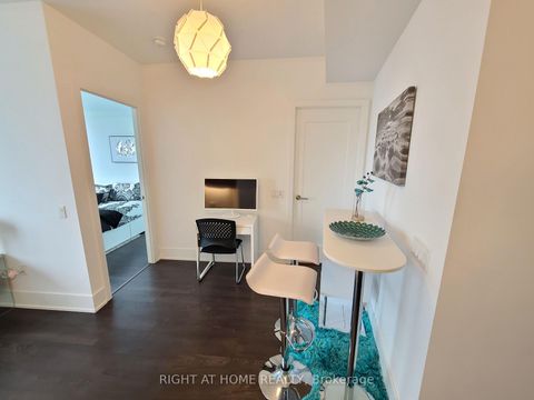 Photo 14 at 3712 - 10 York Street, Waterfront Communities C1, Toronto