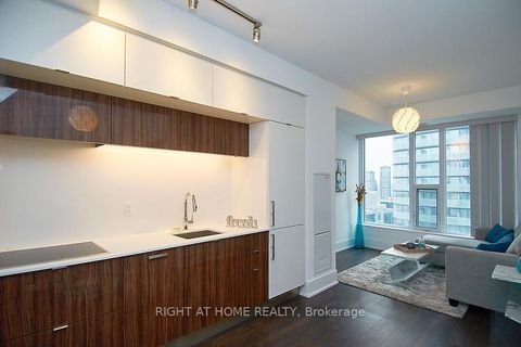 Photo 23 at 3712 - 10 York Street, Waterfront Communities C1, Toronto
