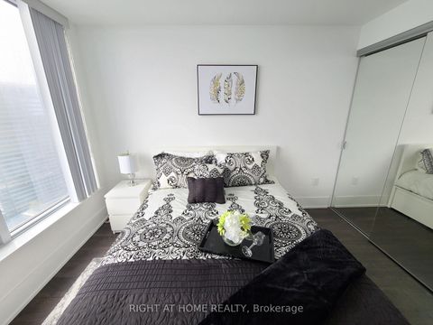 Photo 32 at 3712 - 10 York Street, Waterfront Communities C1, Toronto