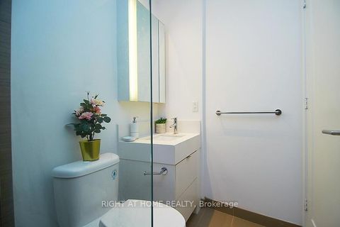 Photo 37 at 3712 - 10 York Street, Waterfront Communities C1, Toronto