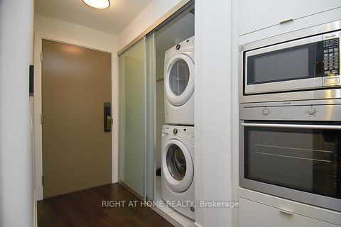 Photo 38 at 3712 - 10 York Street, Waterfront Communities C1, Toronto