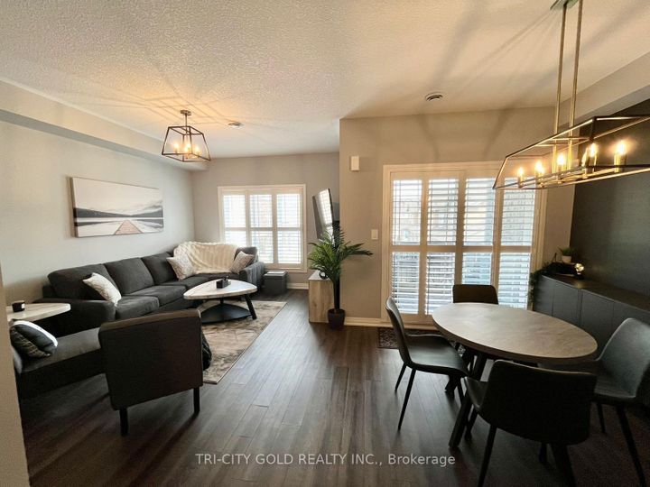 Photo 10 at 22 Waterlily Way, Stoney Creek, Hamilton