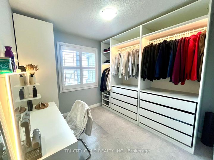 Photo 22 at 22 Waterlily Way, Stoney Creek, Hamilton