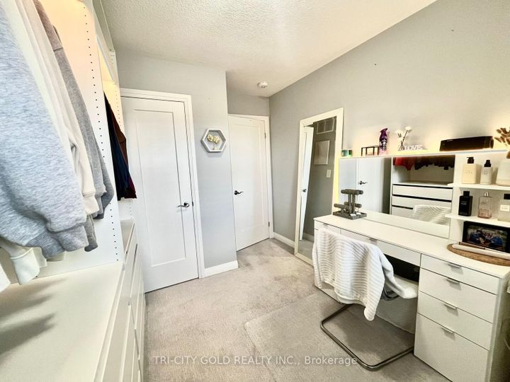 Photo 25 at 22 Waterlily Way, Stoney Creek, Hamilton