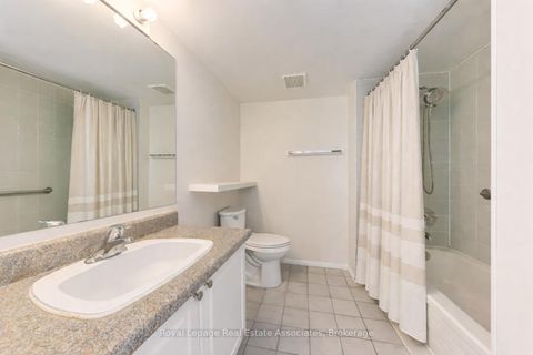 Photo 17 at Ph18 - 4185 Shipp Drive, City Centre, Mississauga