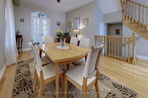 Photo 4 at 51 Donzi Lane, Patterson, Vaughan