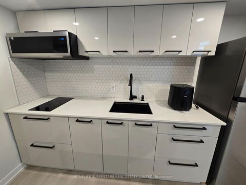 Photo 2 at 40 Akil Thomas Gardens, Bendale, Toronto