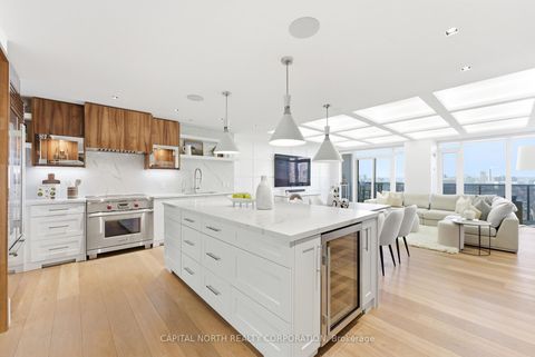 Photo 3 at 2603 - 330 Richmond Street W, Waterfront Communities C1, Toronto