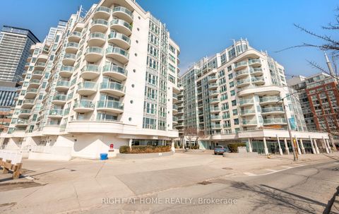 Photo 1 at 219 - 600 Queens Quay, Waterfront Communities C1, Toronto