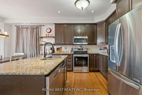Photo 9 at 31 Buxton Lane, Bowmanville, Clarington