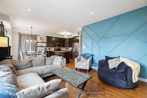 Photo 16 at 31 Buxton Lane, Bowmanville, Clarington