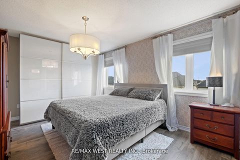 Photo 19 at 31 Buxton Lane, Bowmanville, Clarington