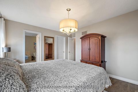 Photo 20 at 31 Buxton Lane, Bowmanville, Clarington