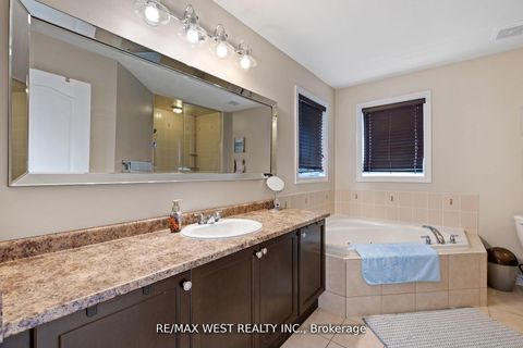 Photo 21 at 31 Buxton Lane, Bowmanville, Clarington