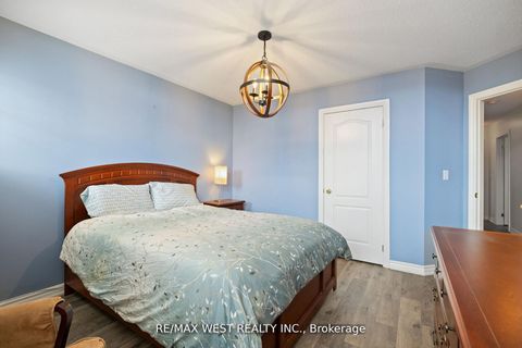 Photo 24 at 31 Buxton Lane, Bowmanville, Clarington