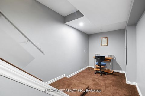 Photo 31 at 31 Buxton Lane, Bowmanville, Clarington