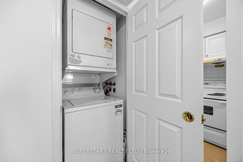 Photo 9 at 1509 - 8 Hillcrest Avenue, Willowdale East, Toronto