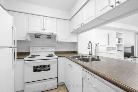 Photo 11 at 1509 - 8 Hillcrest Avenue, Willowdale East, Toronto