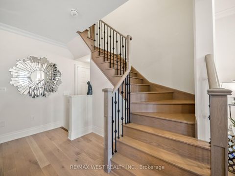 Photo 21 at 30 Drizzel Cres Crescent, Oak Ridges, Richmond Hill