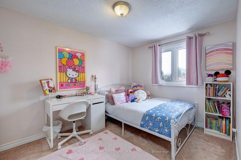 Photo 11 at 565 Birkdale Street, Donevan, Oshawa