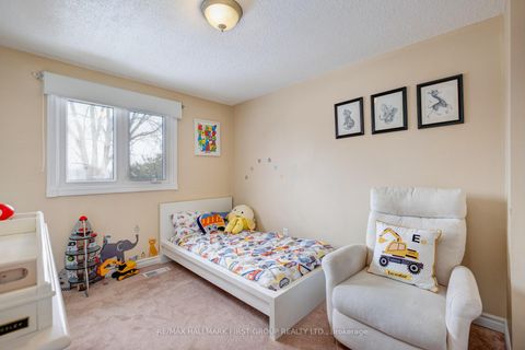 Photo 12 at 565 Birkdale Street, Donevan, Oshawa