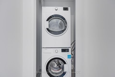 Photo 7 at 1701 - 15 Holmes Avenue, Willowdale East, Toronto