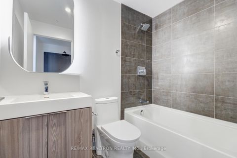 Photo 8 at 1701 - 15 Holmes Avenue, Willowdale East, Toronto