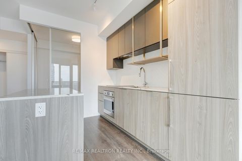 Photo 14 at 1701 - 15 Holmes Avenue, Willowdale East, Toronto