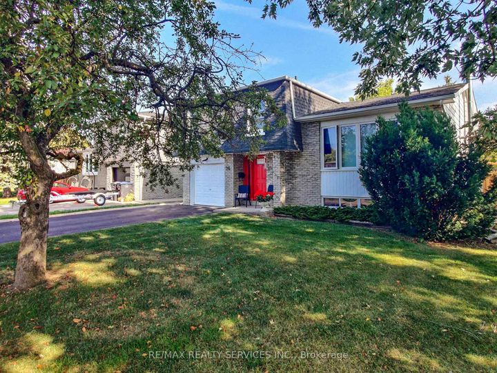 Photo 2 at 16 Grassington Crescent, Northgate, Brampton