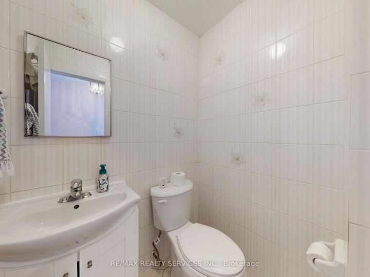 Photo 9 at 16 Grassington Crescent, Northgate, Brampton