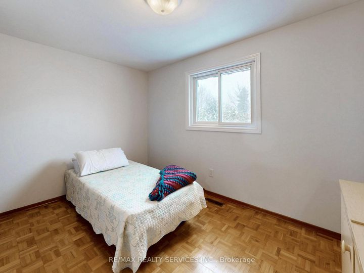 Photo 26 at 16 Grassington Crescent, Northgate, Brampton