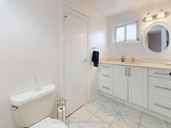 Photo 30 at 16 Grassington Crescent, Northgate, Brampton